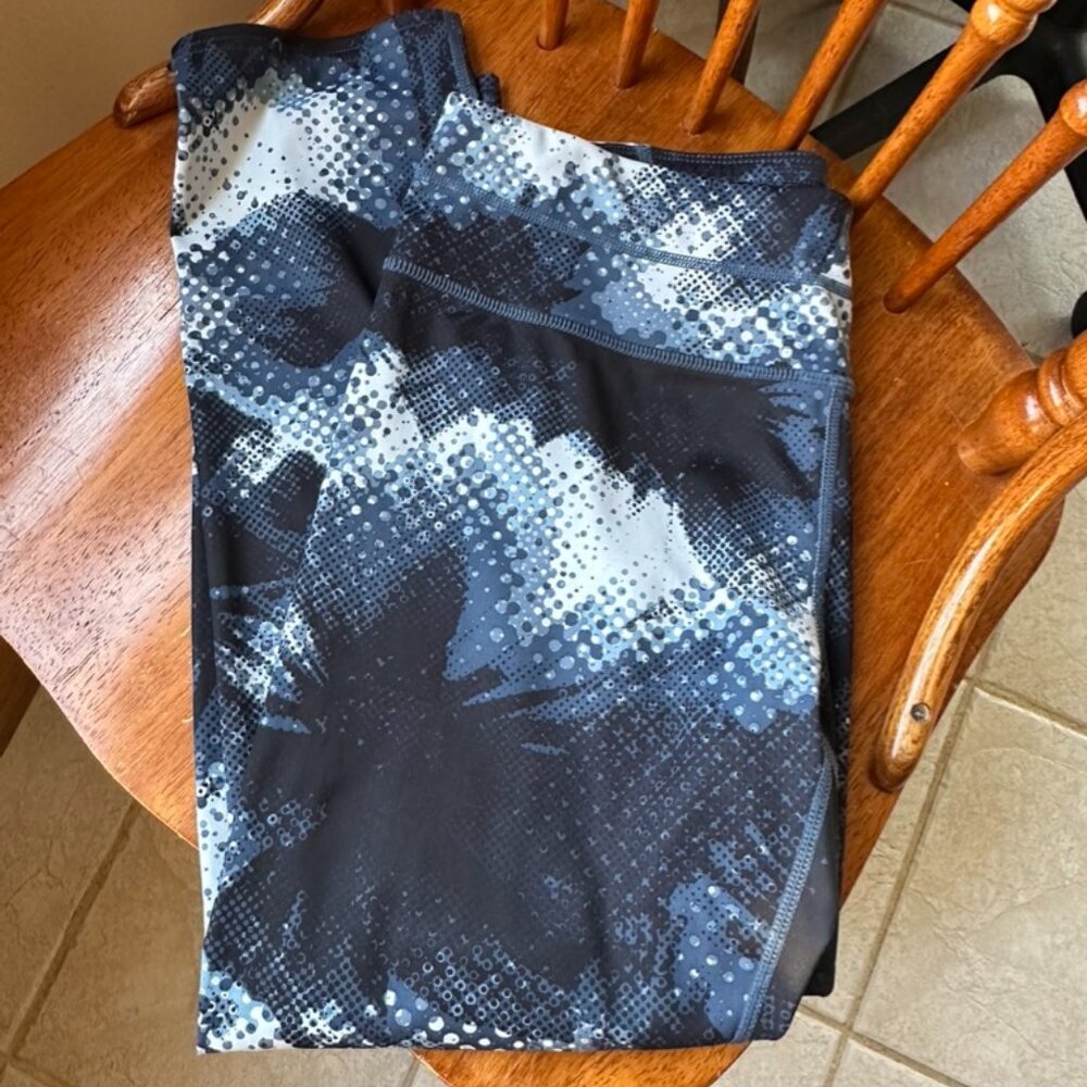 Athleta Leggings, Cropped, Blue Print, Large Tall